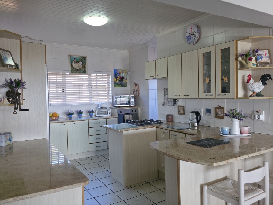 3 Bedroom Property for Sale in Wavecrest Eastern Cape